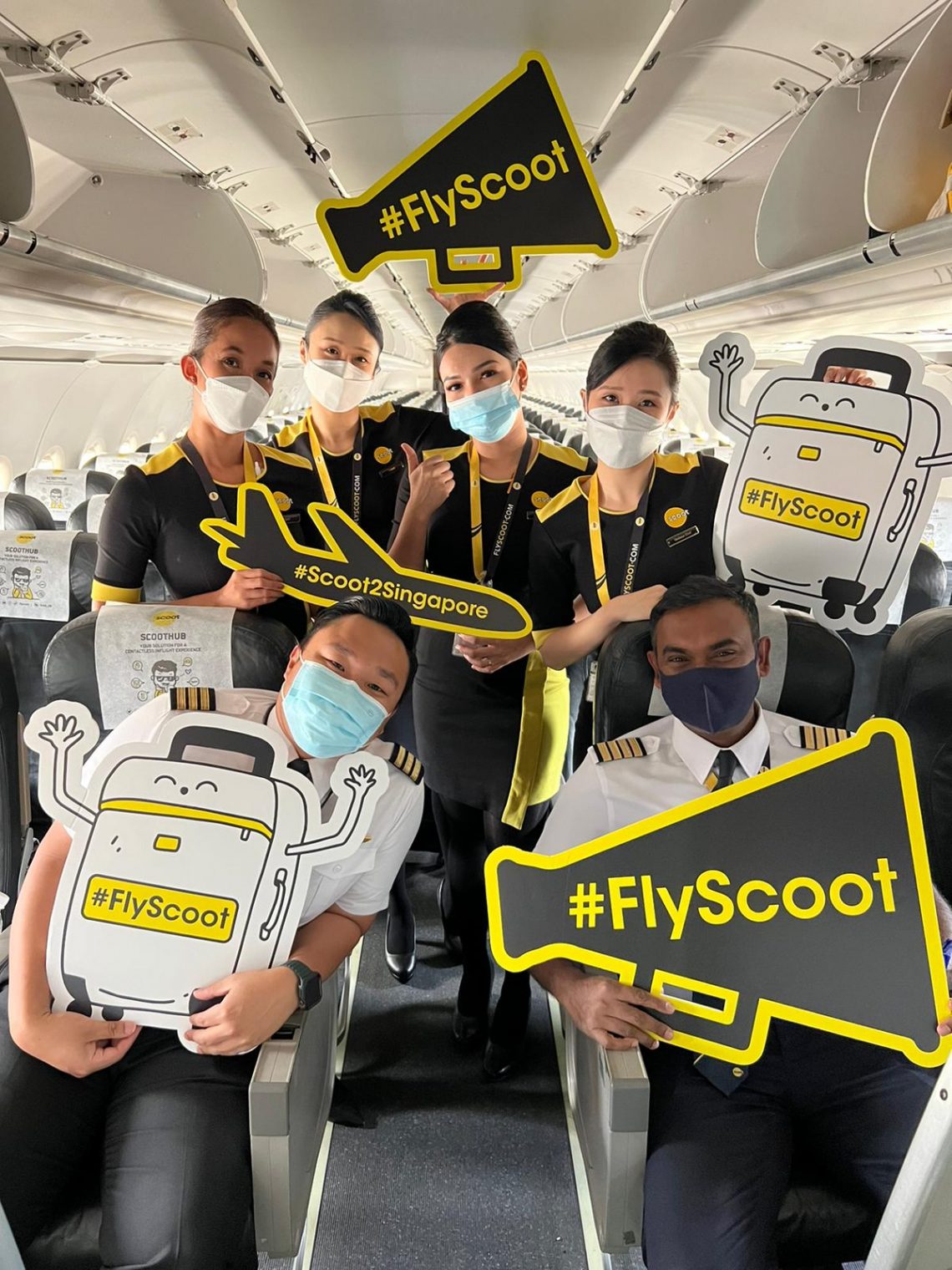 INFLIGHT SCOOTIDE ACTIVITIES AND SARAWAK CULTURAL TROUPES WELCOME